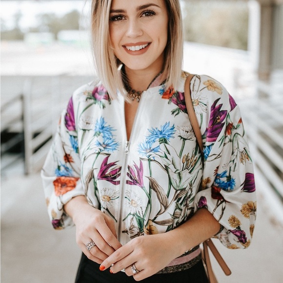 Anthropologie Jackets & Blazers - Anthropologie Elevenses Rubie Floral Bomber size S